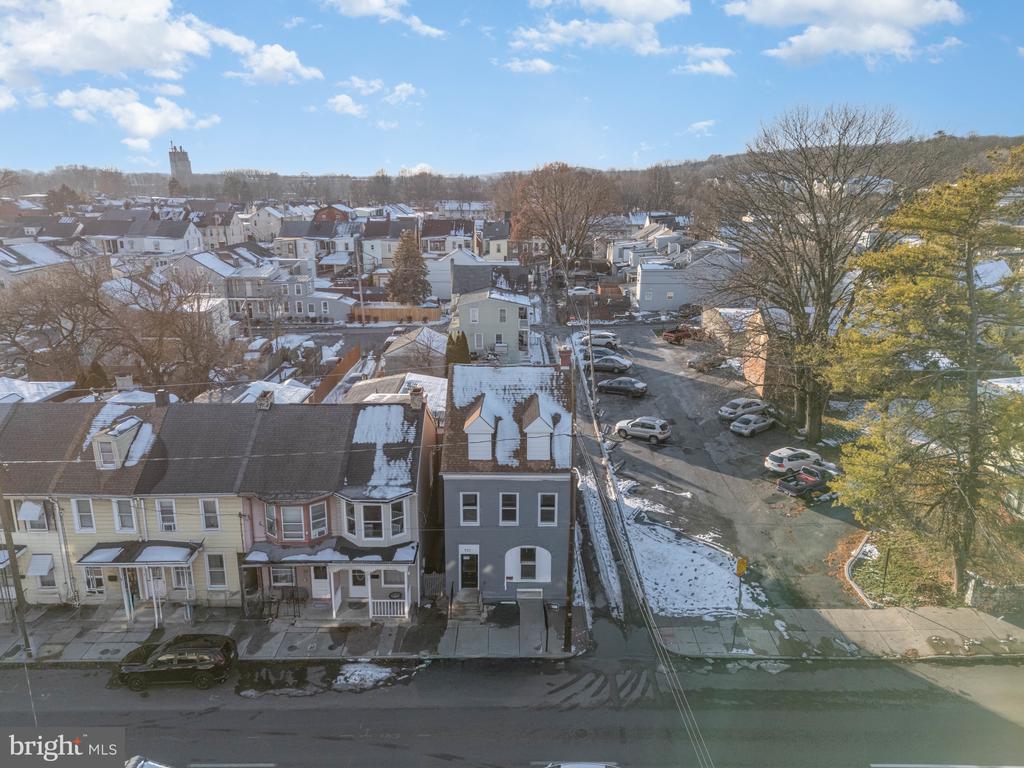 521 N 10TH STREET
