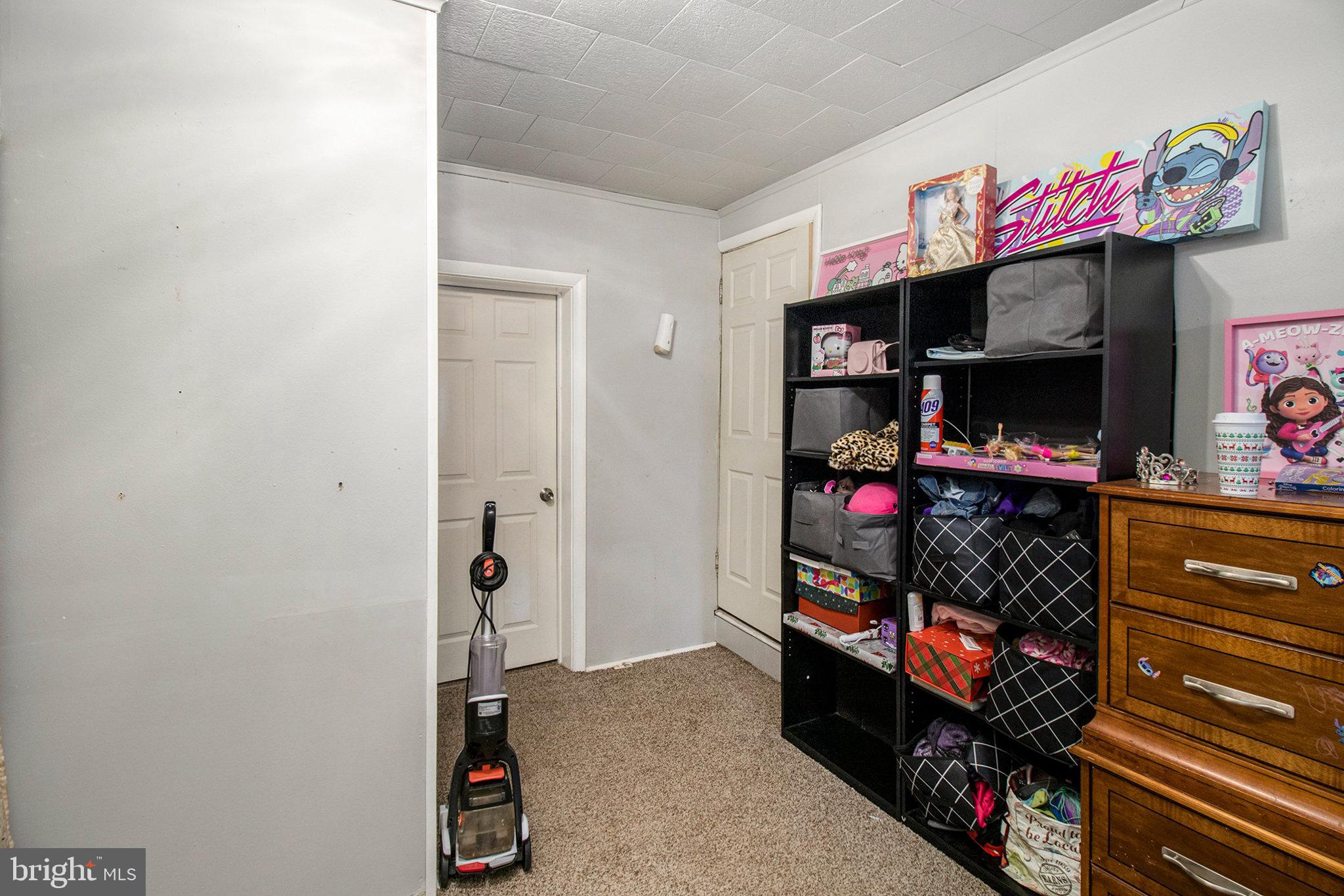 1034 GUILFORD STREET