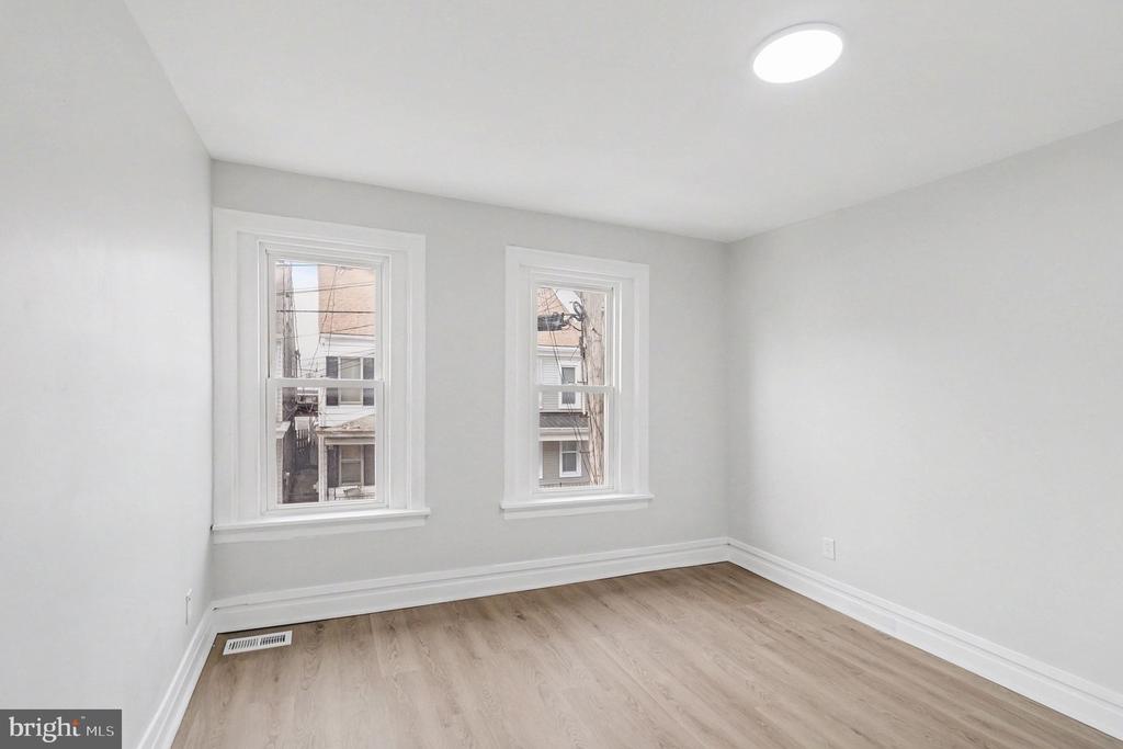 522 N 3RD STREET