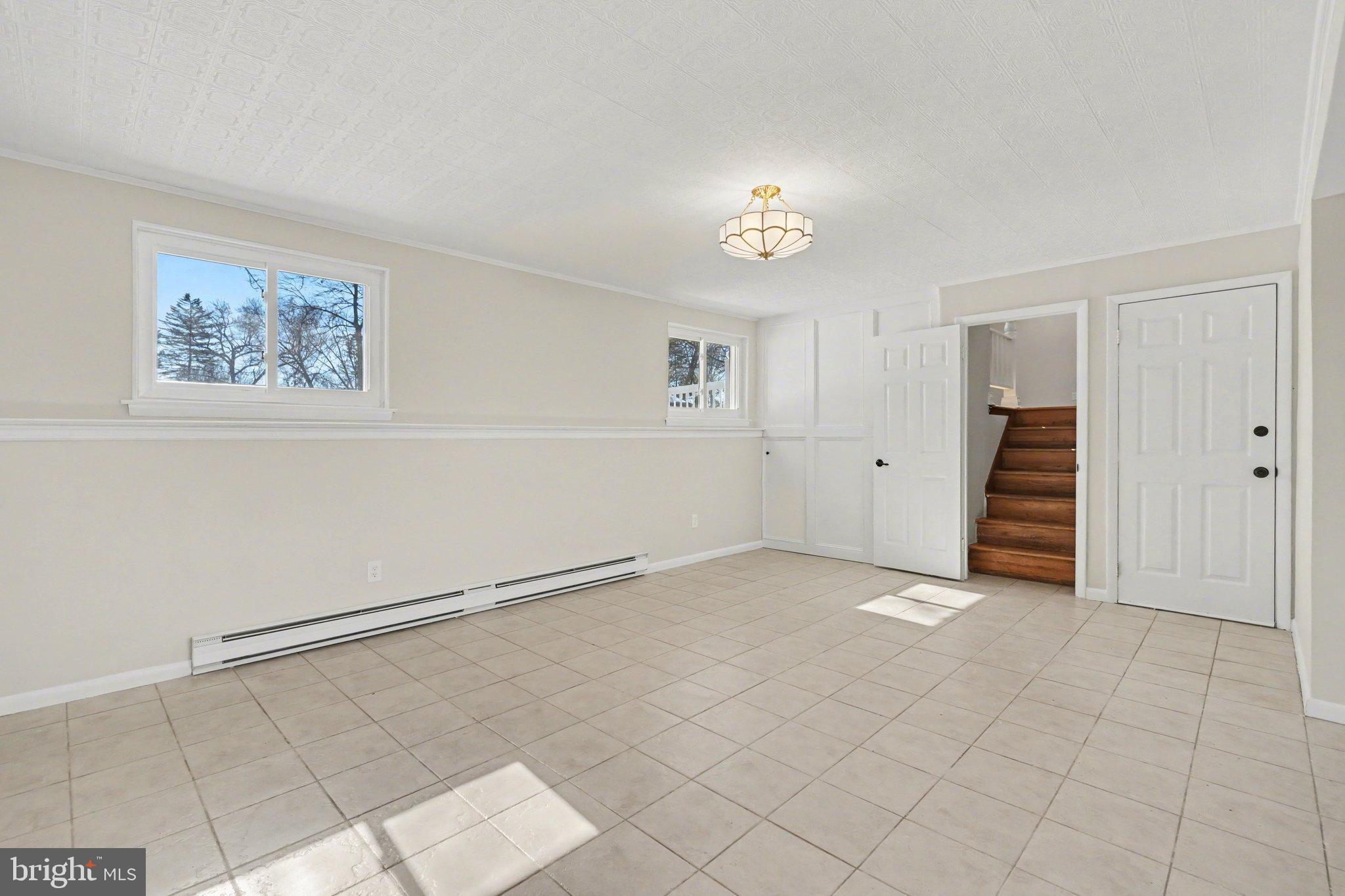 2149 CLOVERFIELD DRIVE