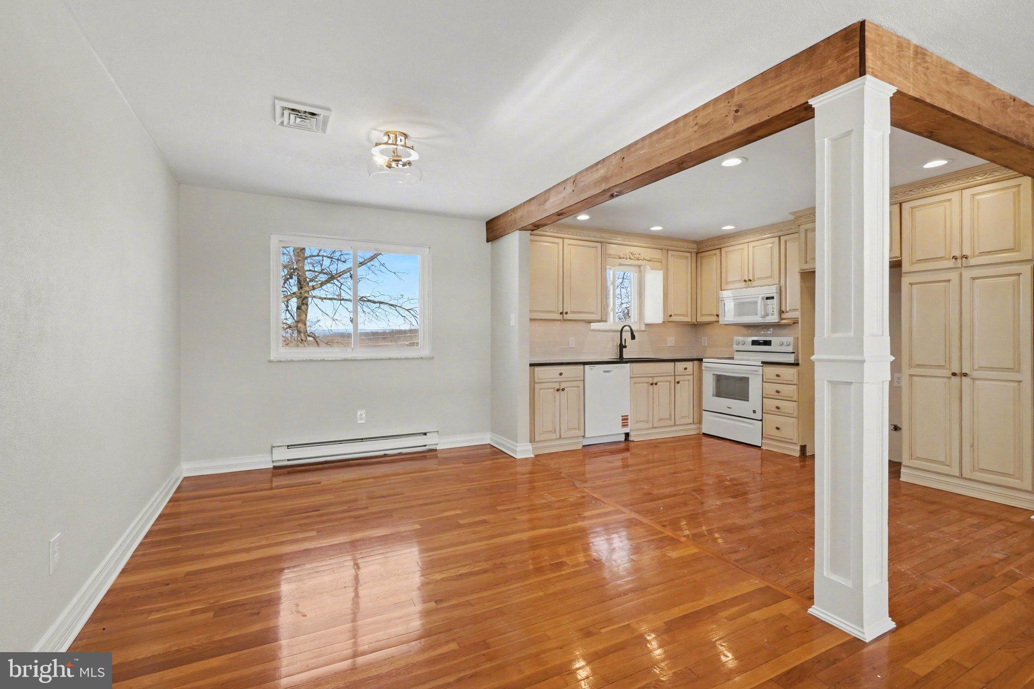 2149 CLOVERFIELD DRIVE