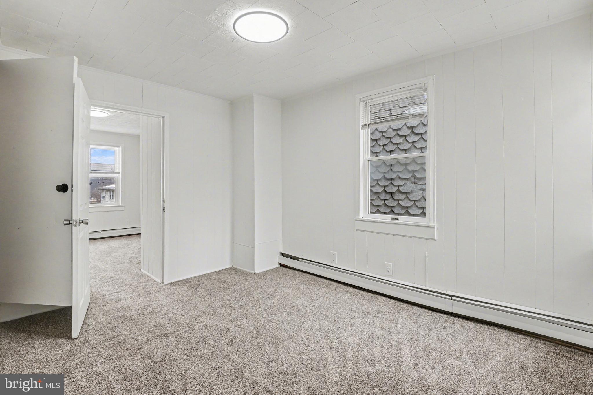 321 E WEIDMAN STREET