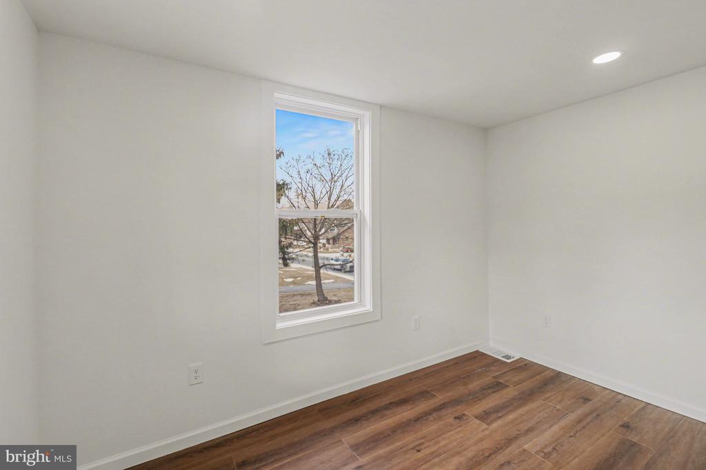 1006 COLEBROOK ROAD