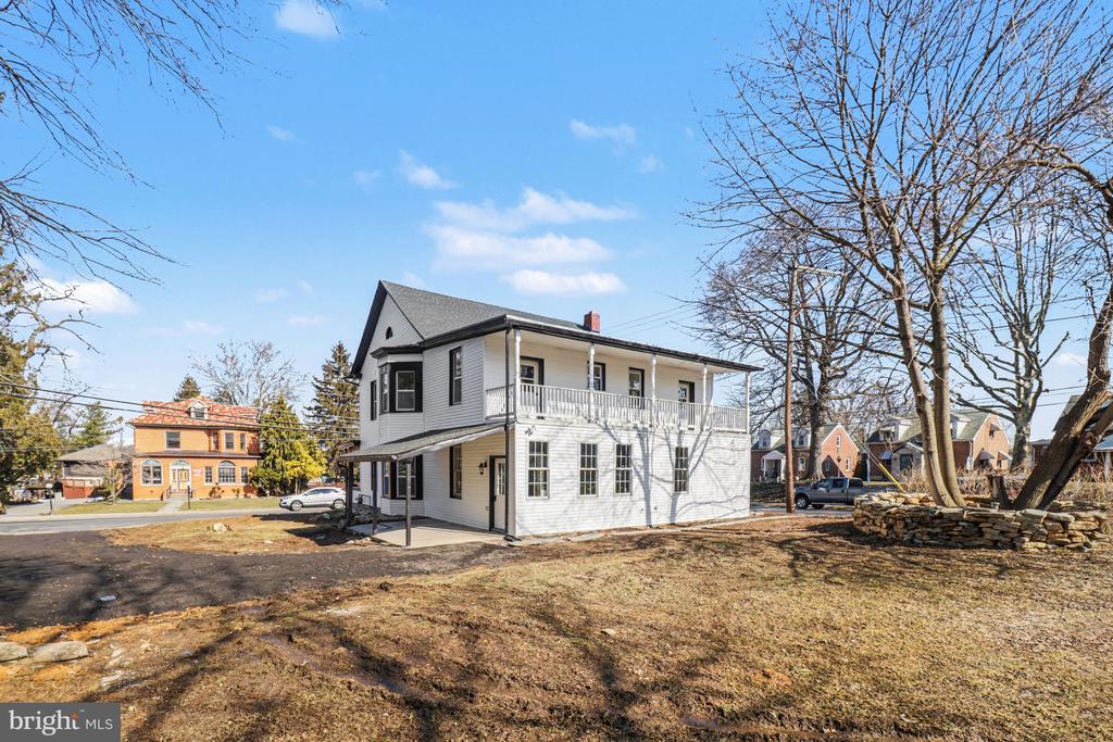 1006 COLEBROOK ROAD