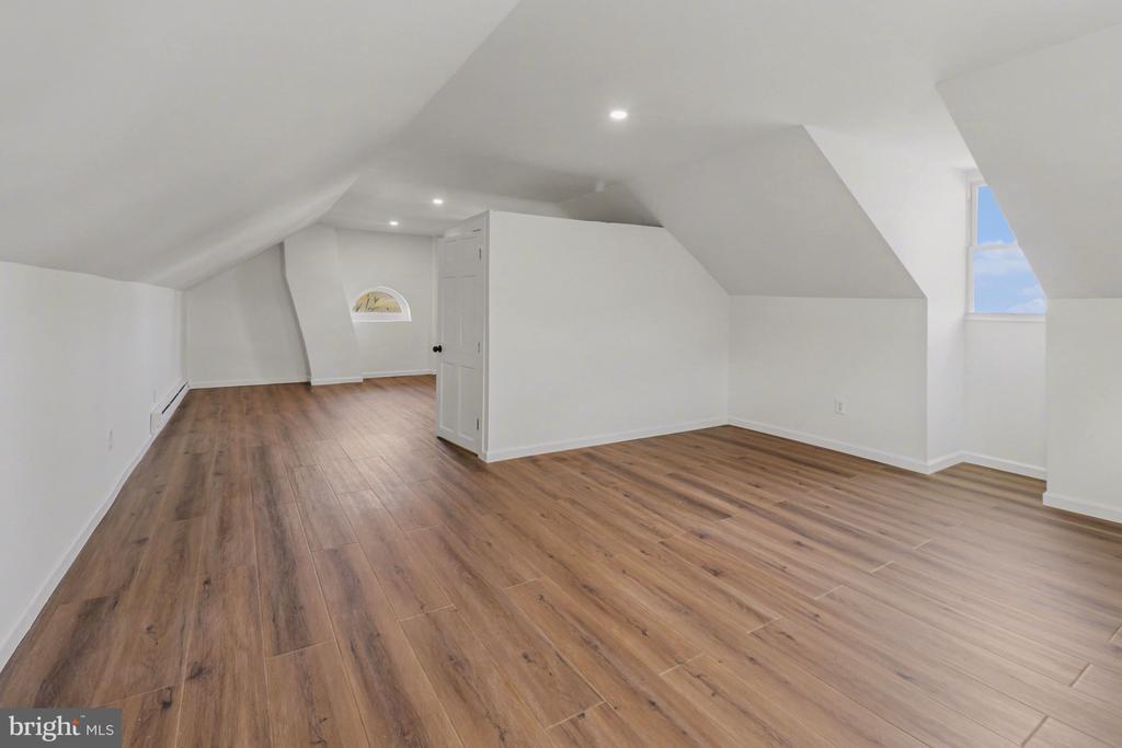 1006 COLEBROOK ROAD