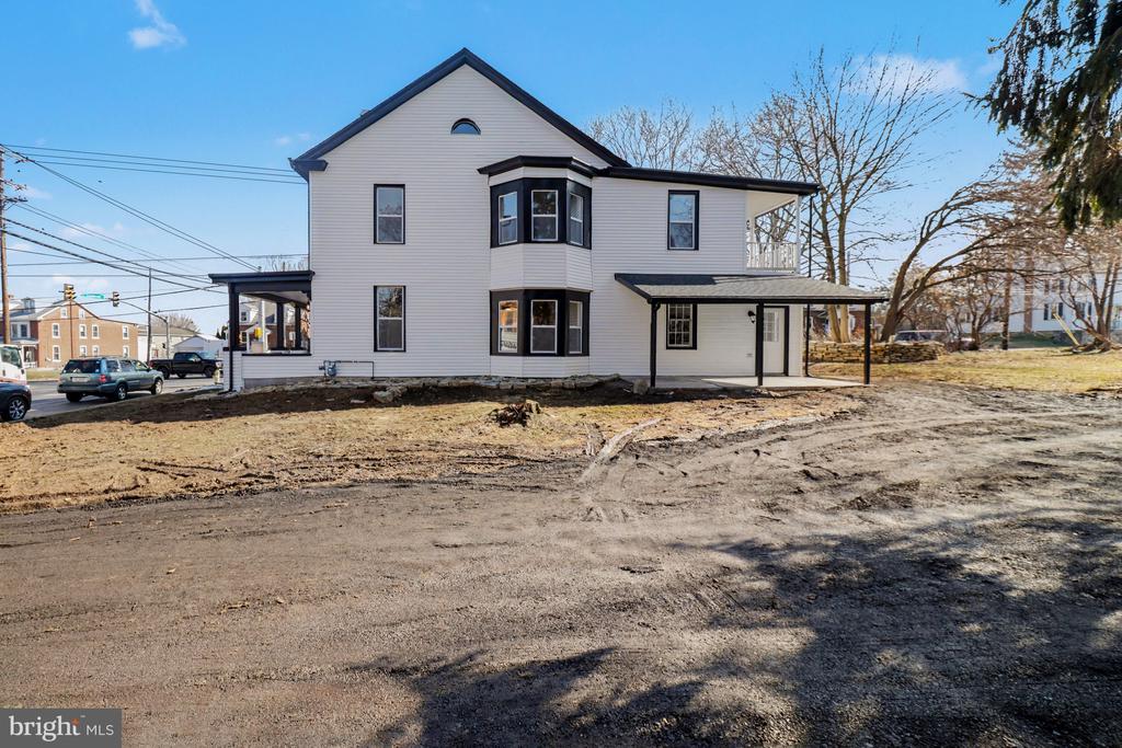 1006 COLEBROOK ROAD