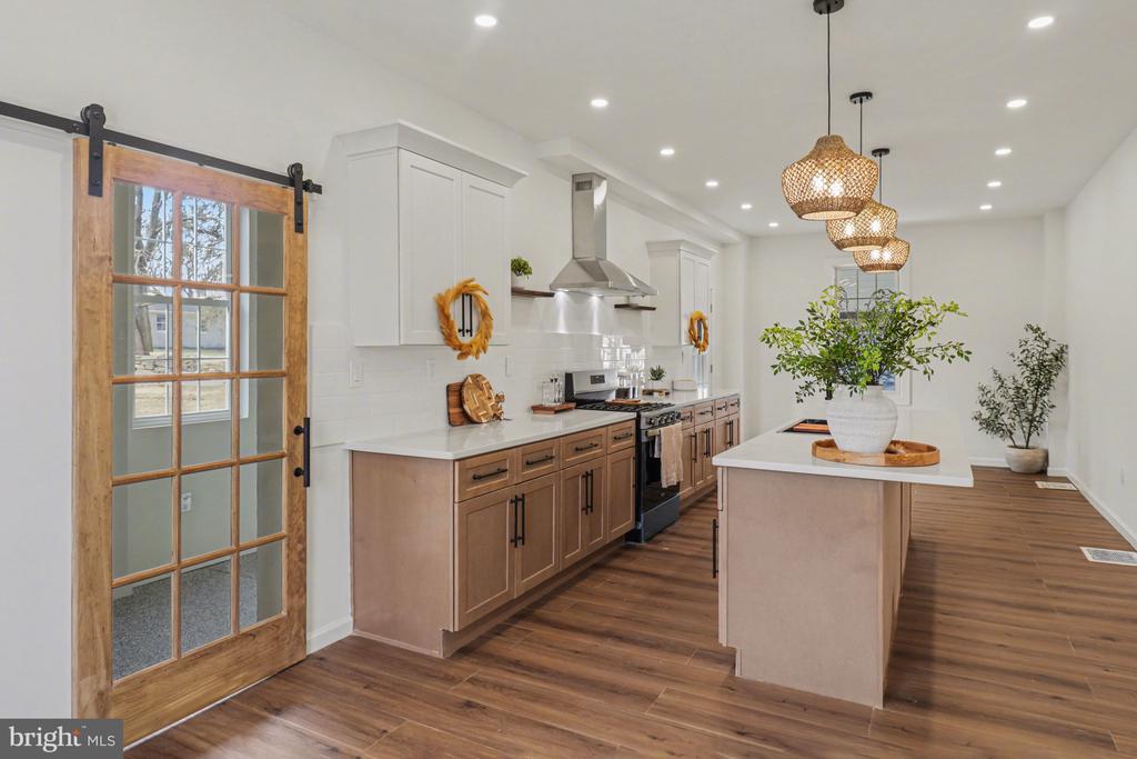 1006 COLEBROOK ROAD
