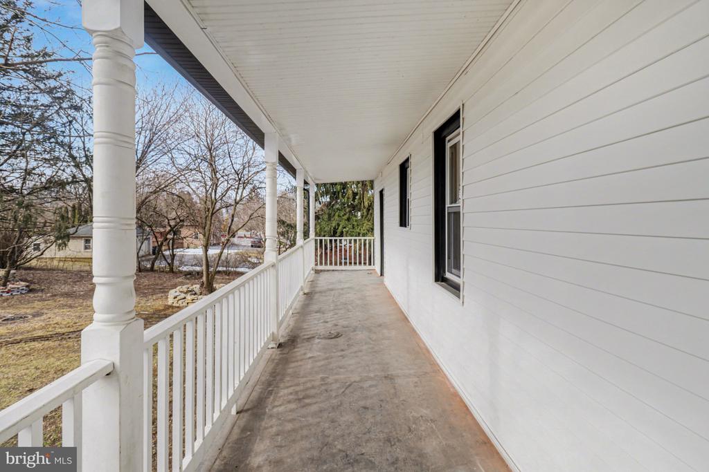 1006 COLEBROOK ROAD