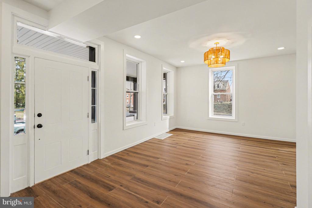 1006 COLEBROOK ROAD