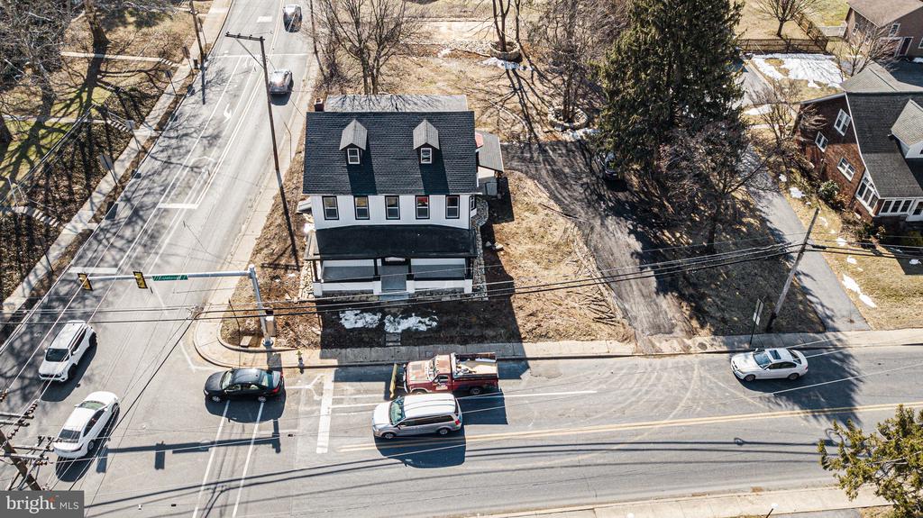 1006 COLEBROOK ROAD