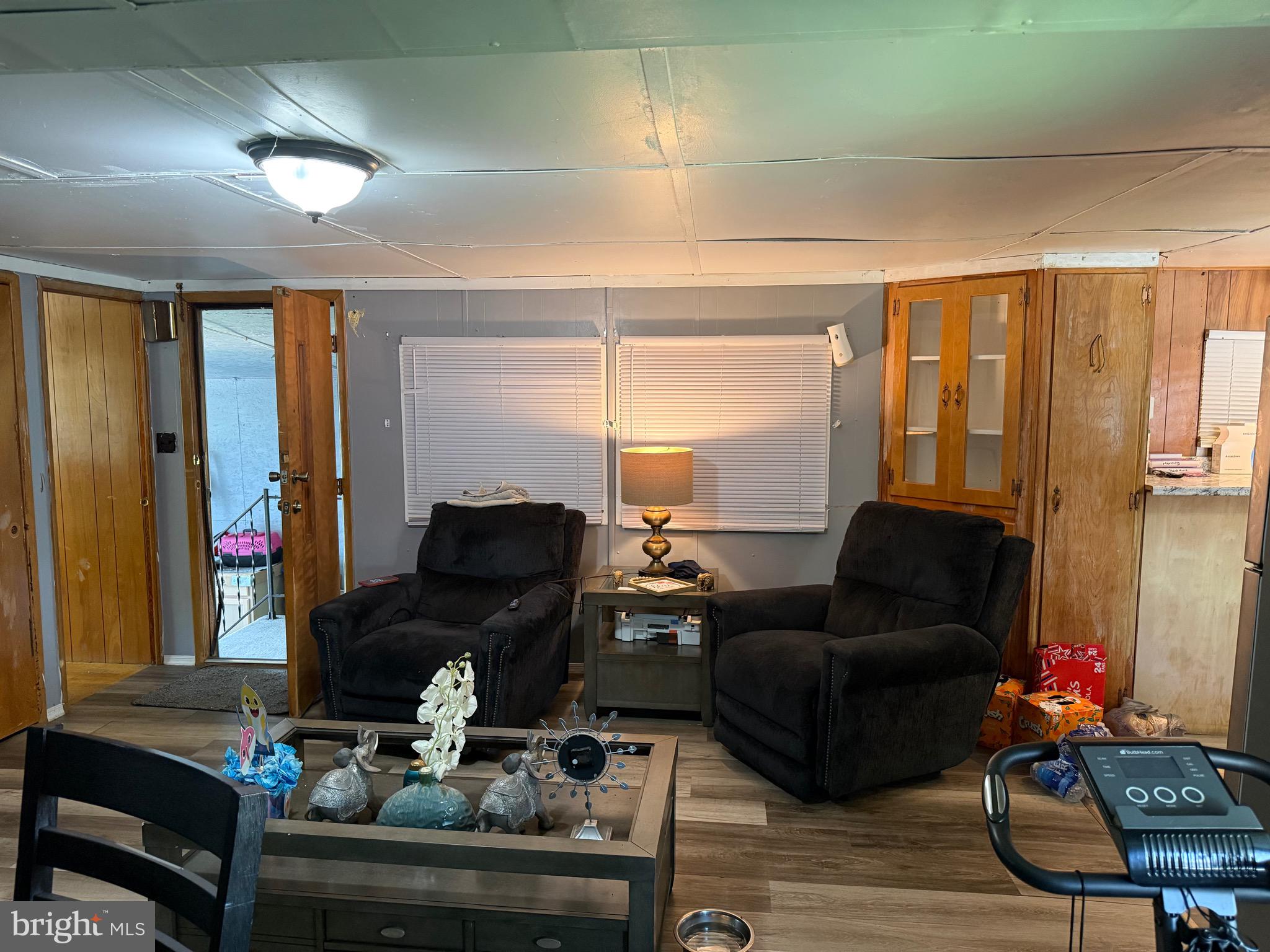 11 DAVID DRIVE R