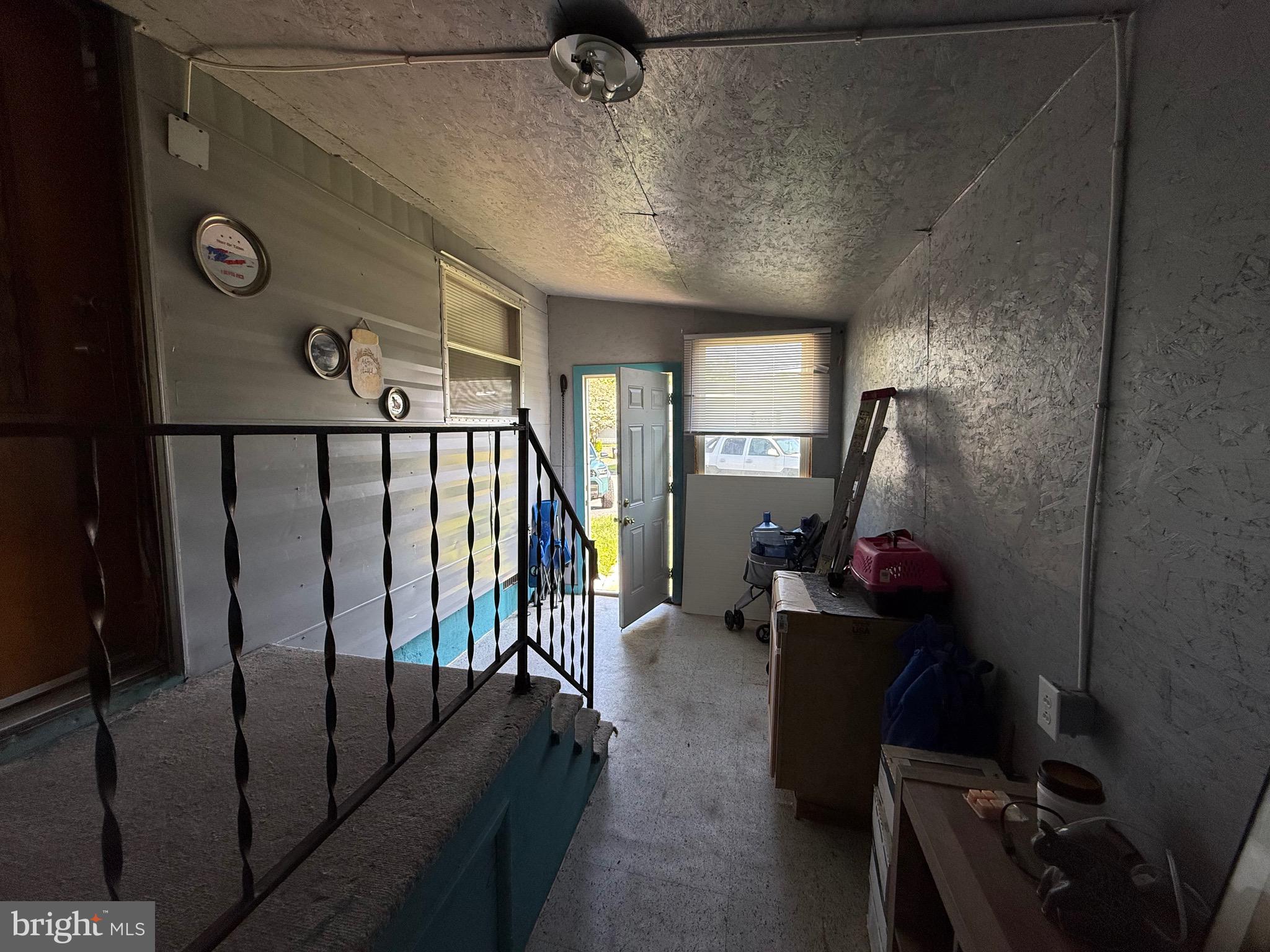 11 DAVID DRIVE R
