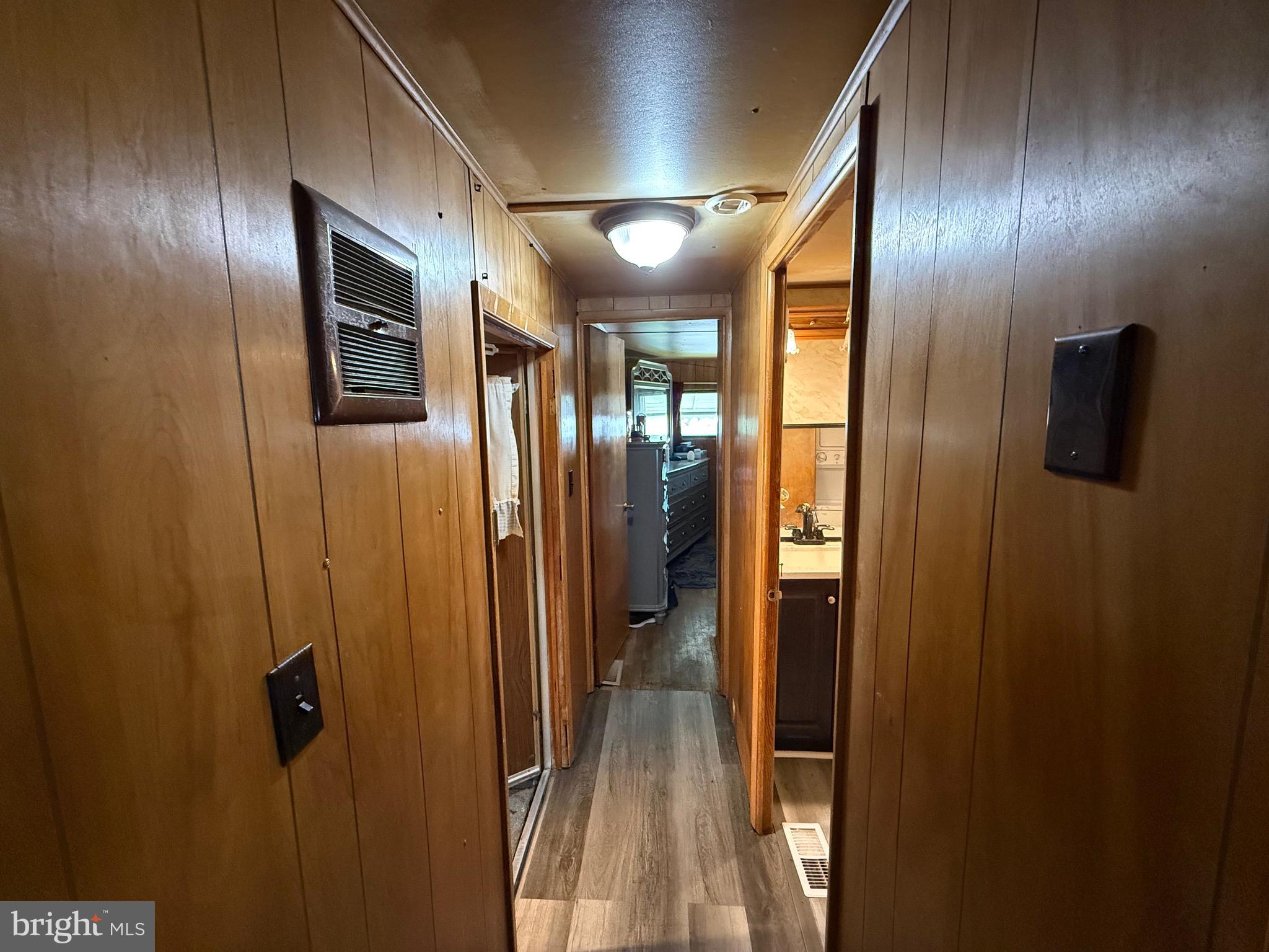 11 DAVID DRIVE R