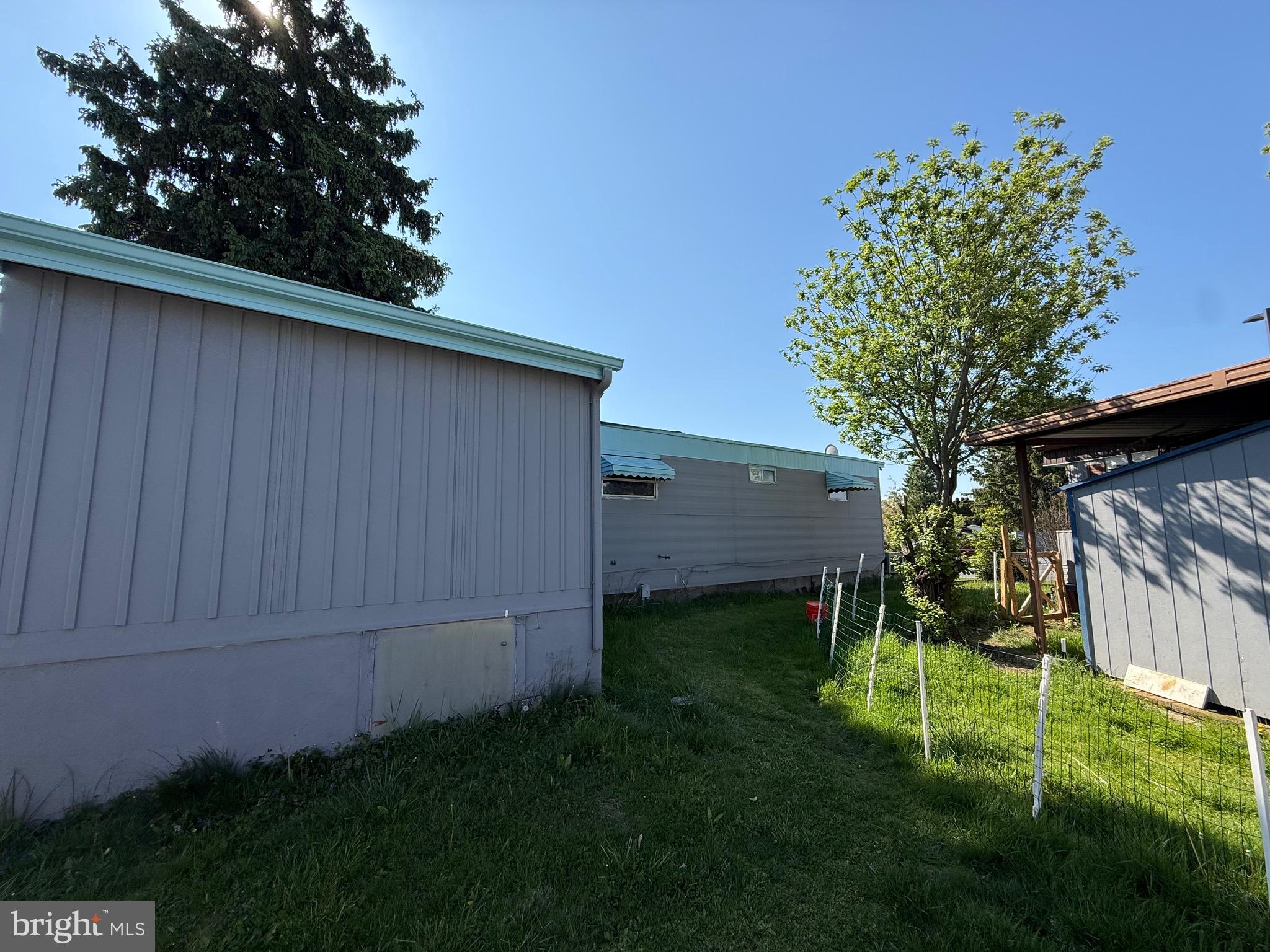 11 DAVID DRIVE R