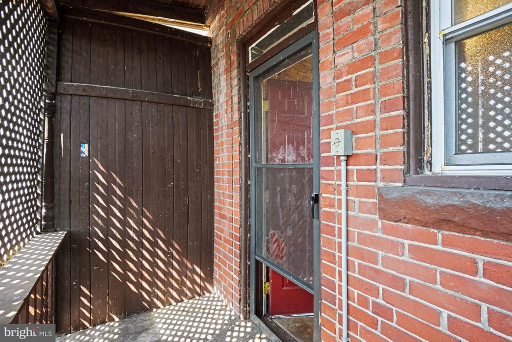 726 LEHMAN STREET