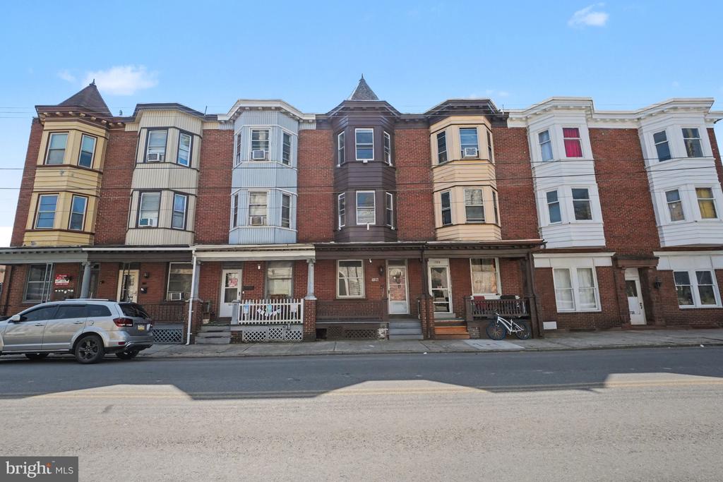 726 LEHMAN STREET