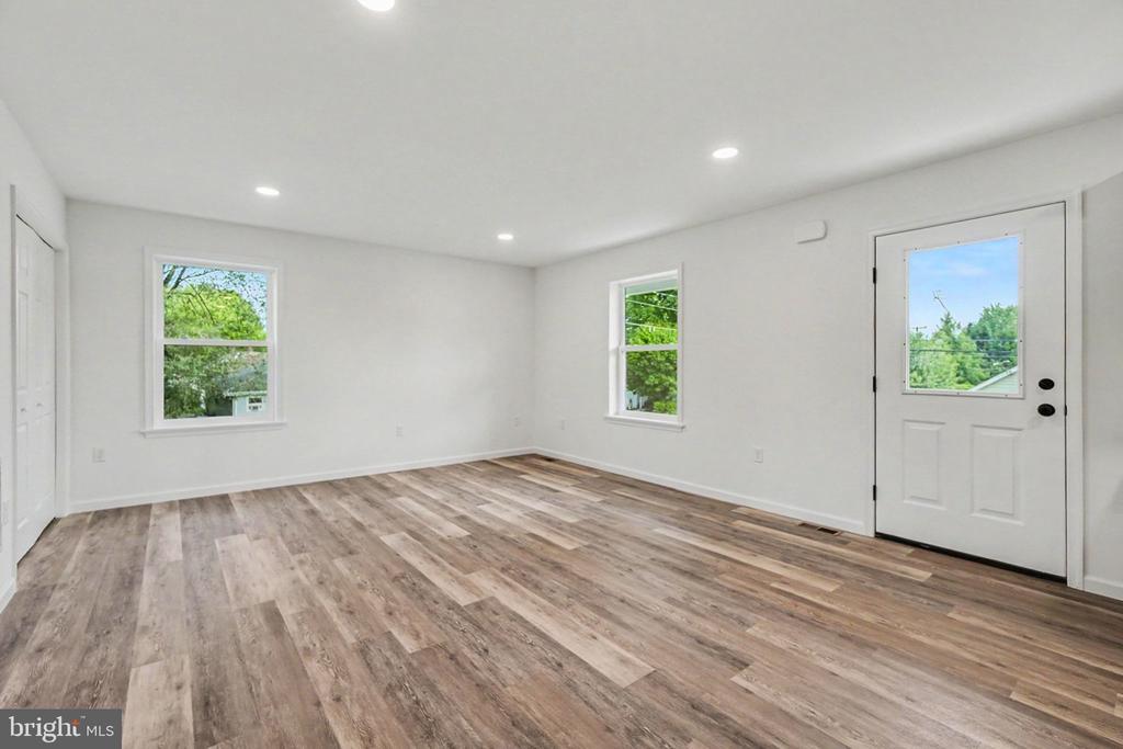 418 ELM STREET