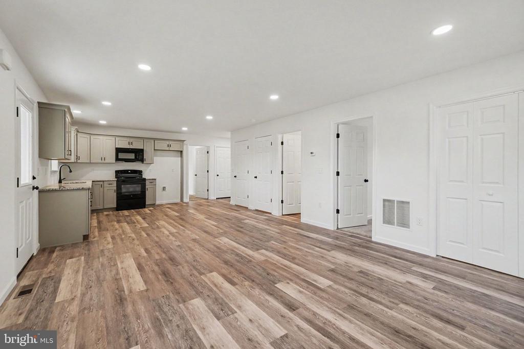 418 ELM STREET