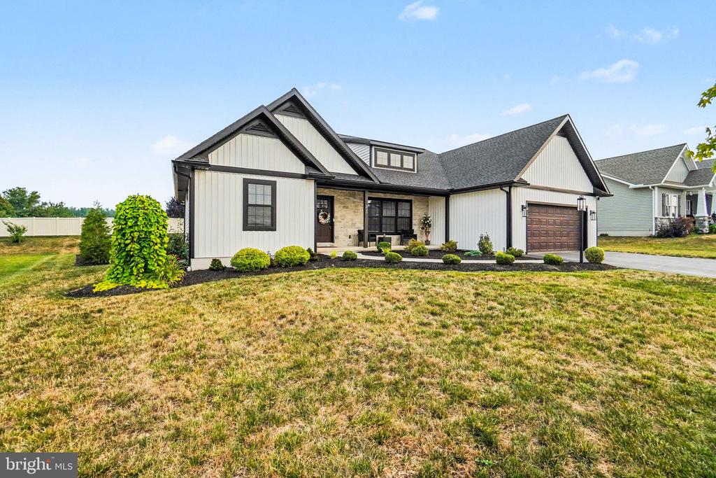 227 DAISY DRIVE