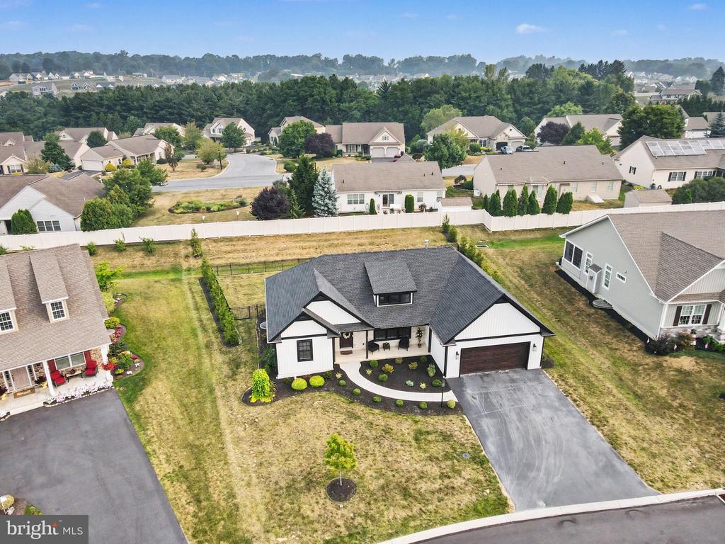 227 DAISY DRIVE