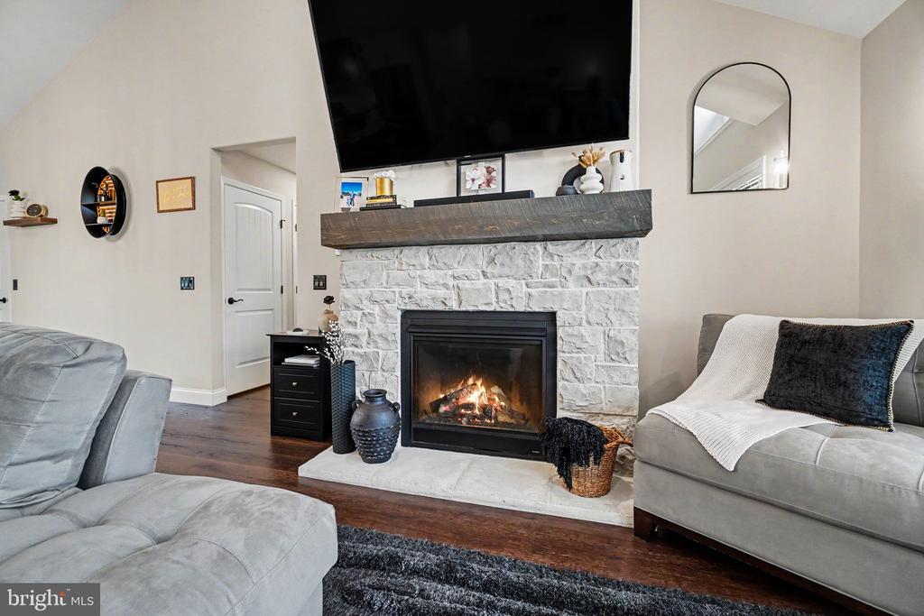 227 DAISY DRIVE