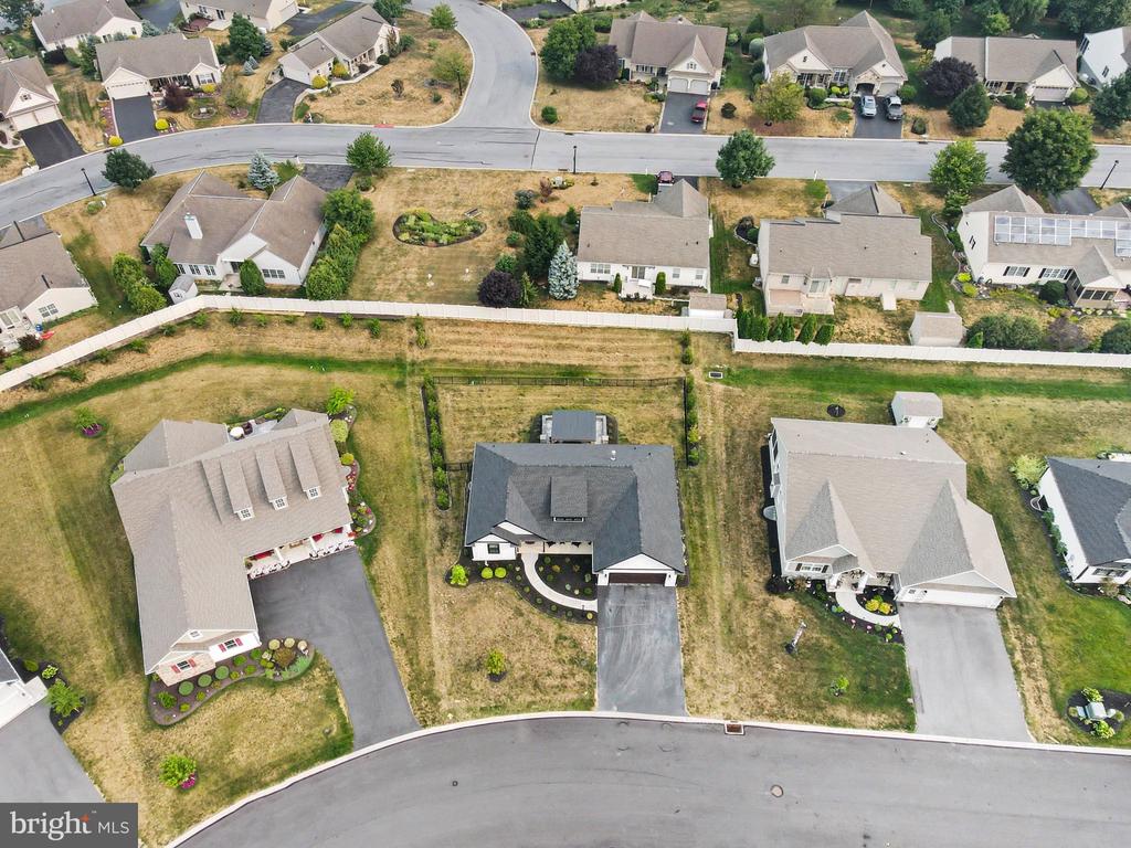 227 DAISY DRIVE