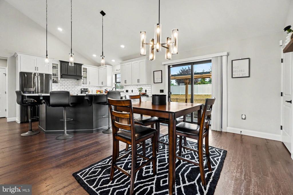 227 DAISY DRIVE