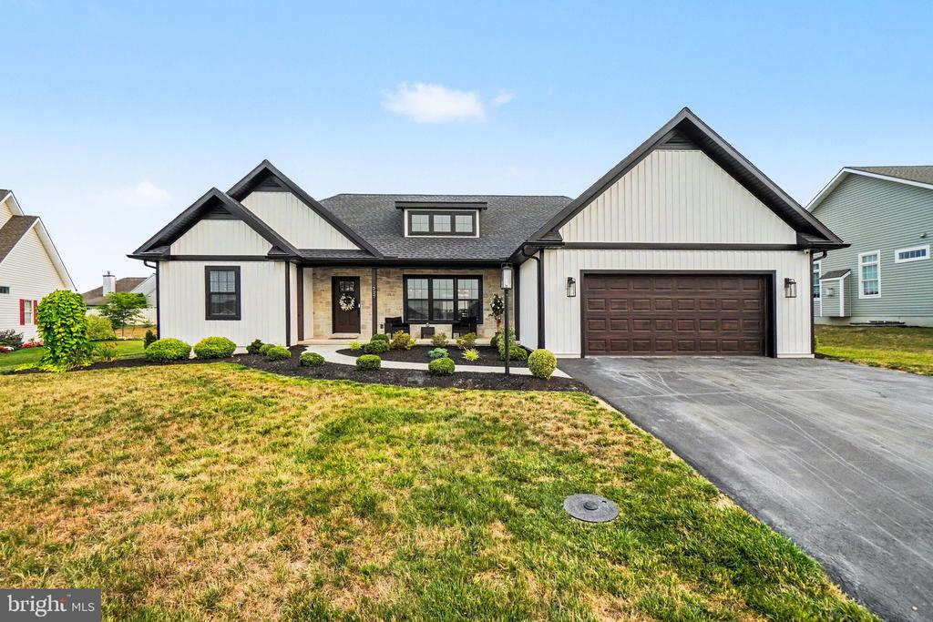 227 DAISY DRIVE