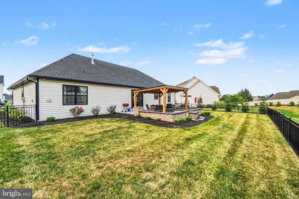 227 DAISY DRIVE