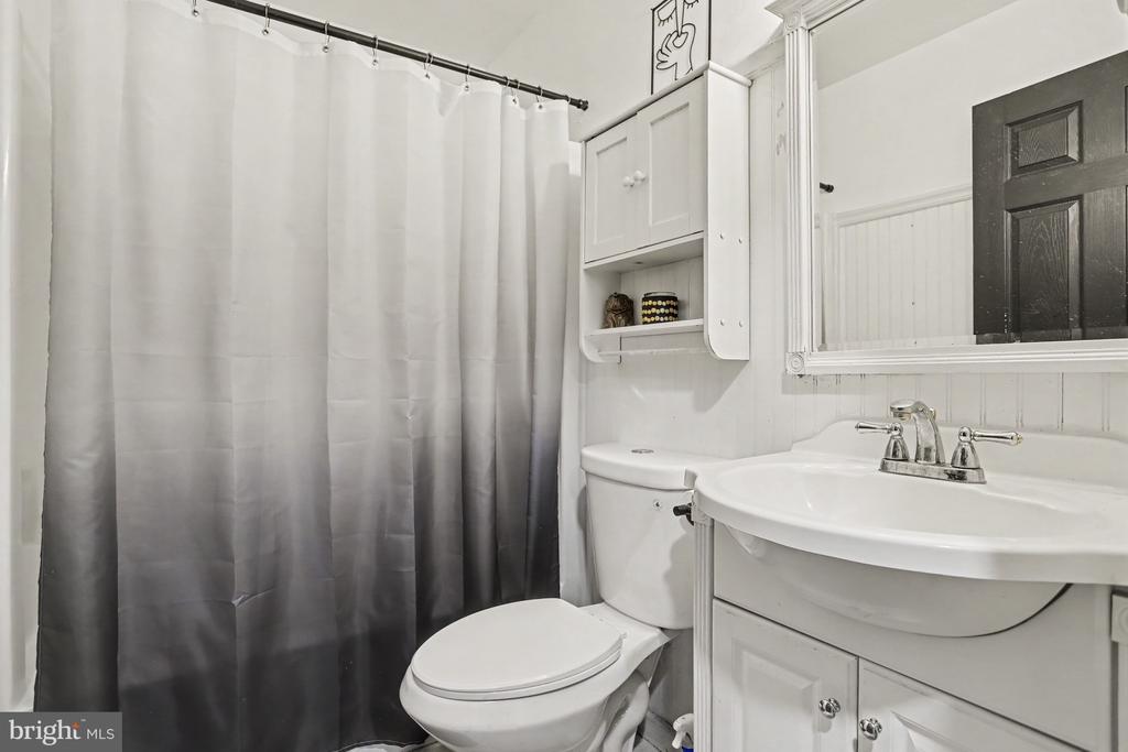 373 OAKLYN ROAD