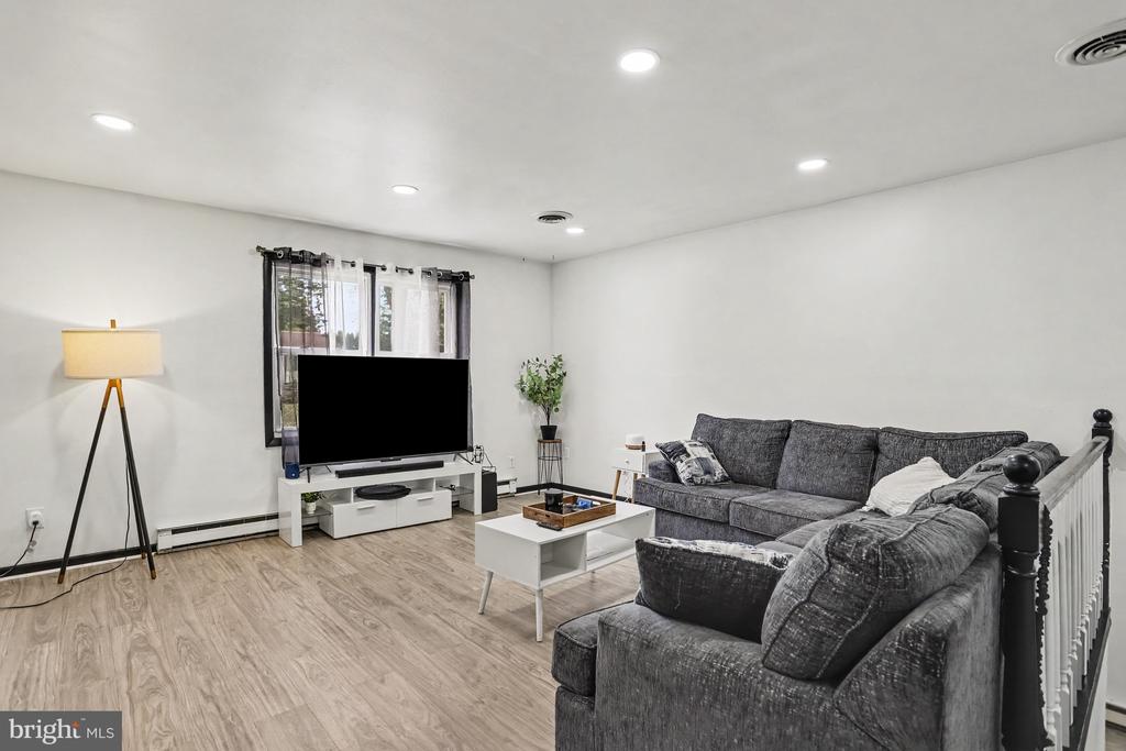373 OAKLYN ROAD
