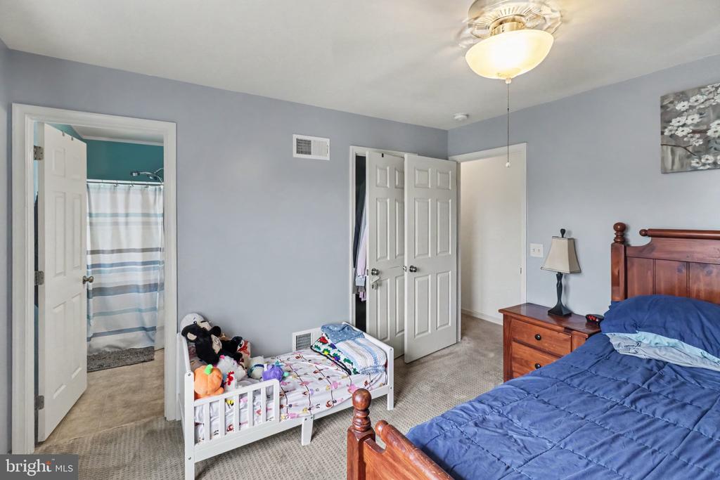 2036 MALLARD LN