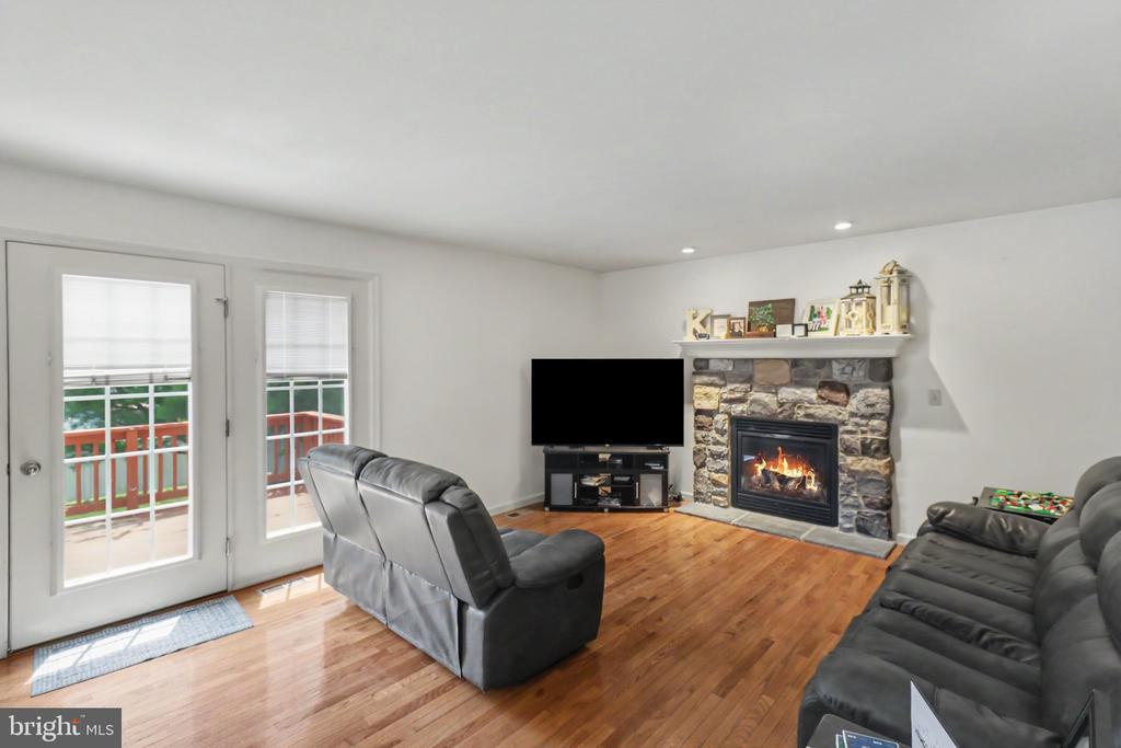2036 MALLARD LN