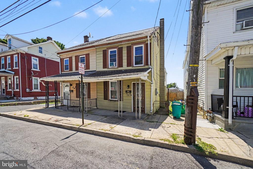 126 CANAL STREET