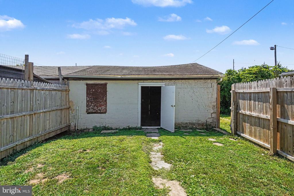 126 CANAL STREET