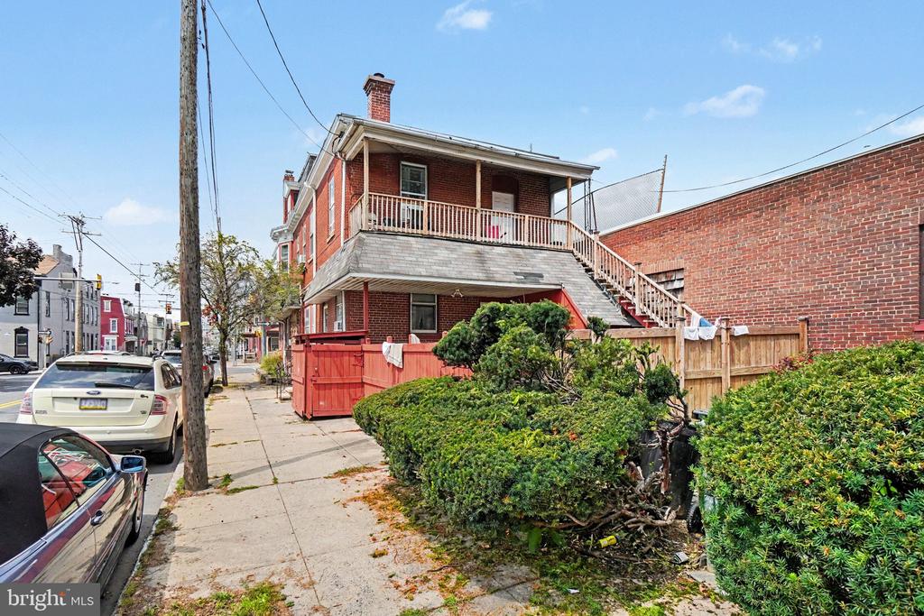 400 N 9TH STREET