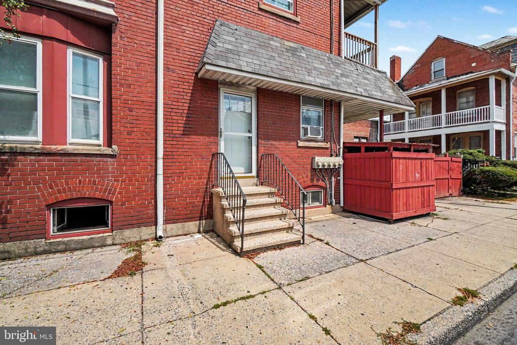 400 N 9TH STREET