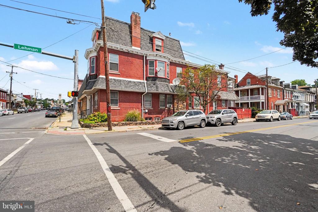 400 N 9TH STREET