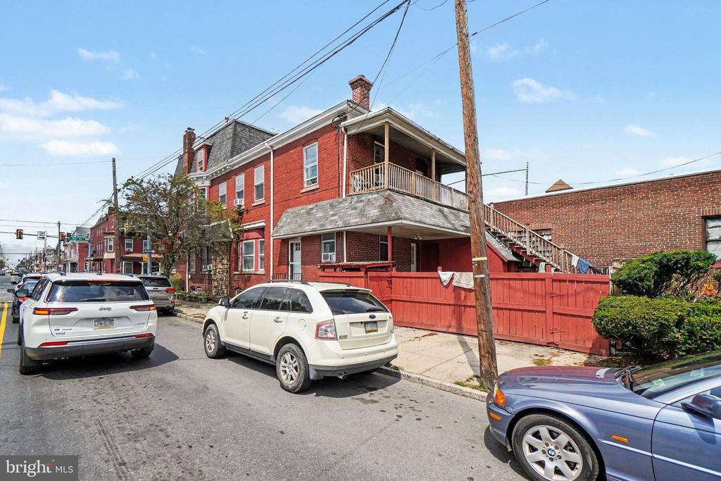 400 N 9TH STREET