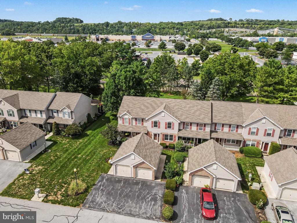 148 SPRUCE COURT