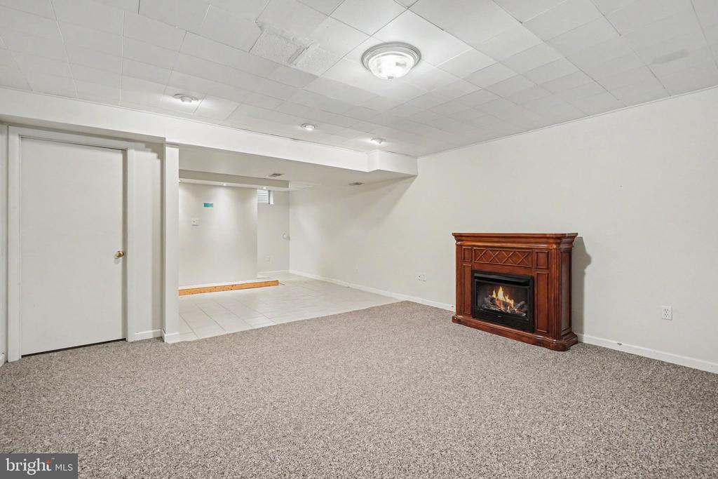148 SPRUCE COURT