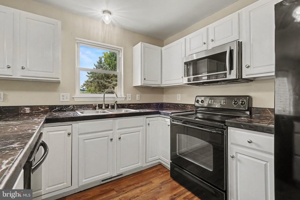 148 SPRUCE COURT
