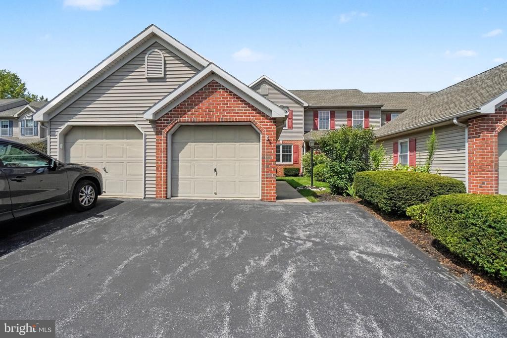 148 SPRUCE COURT