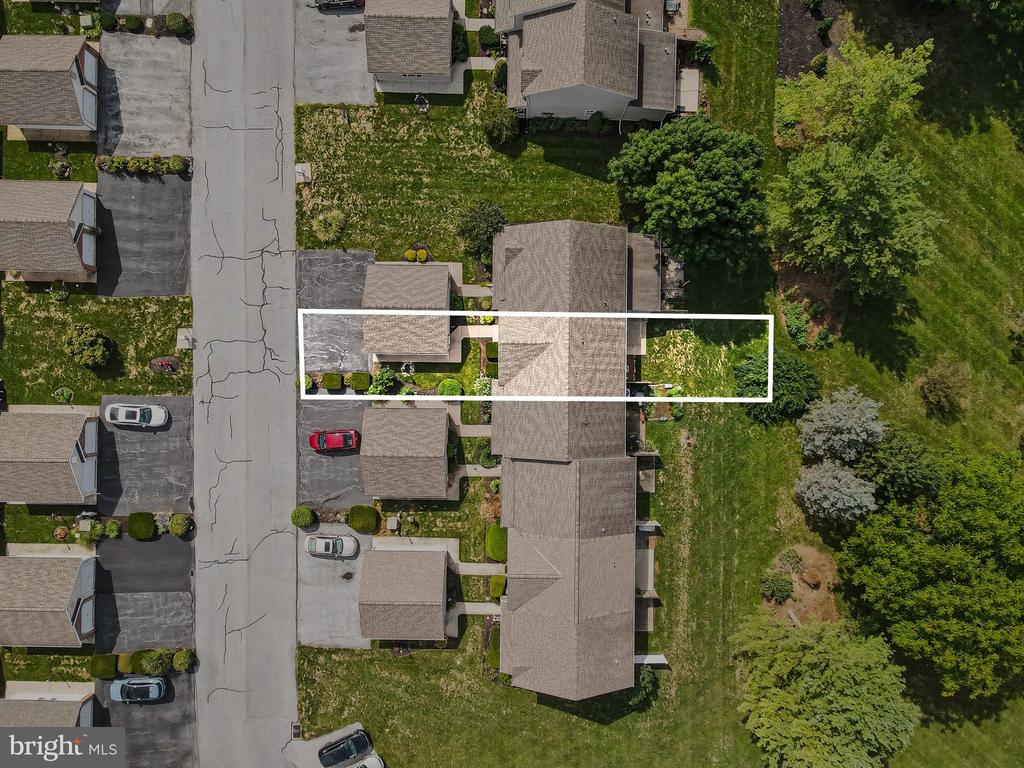 148 SPRUCE COURT