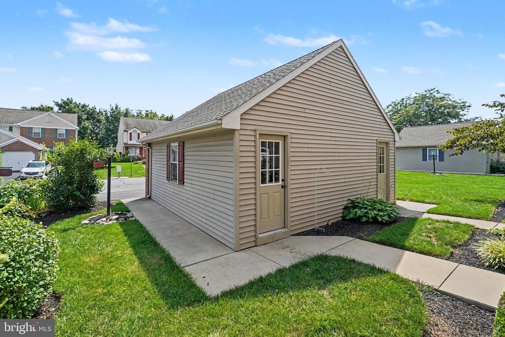 148 SPRUCE COURT