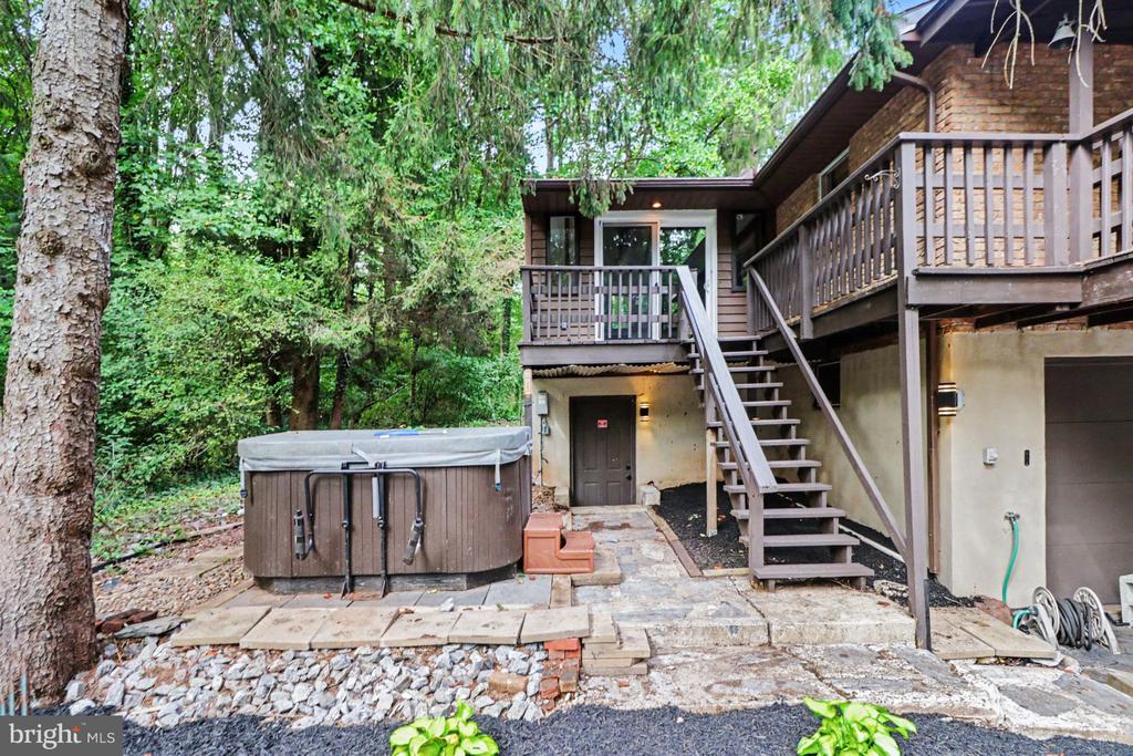 300 TIMBER LANE