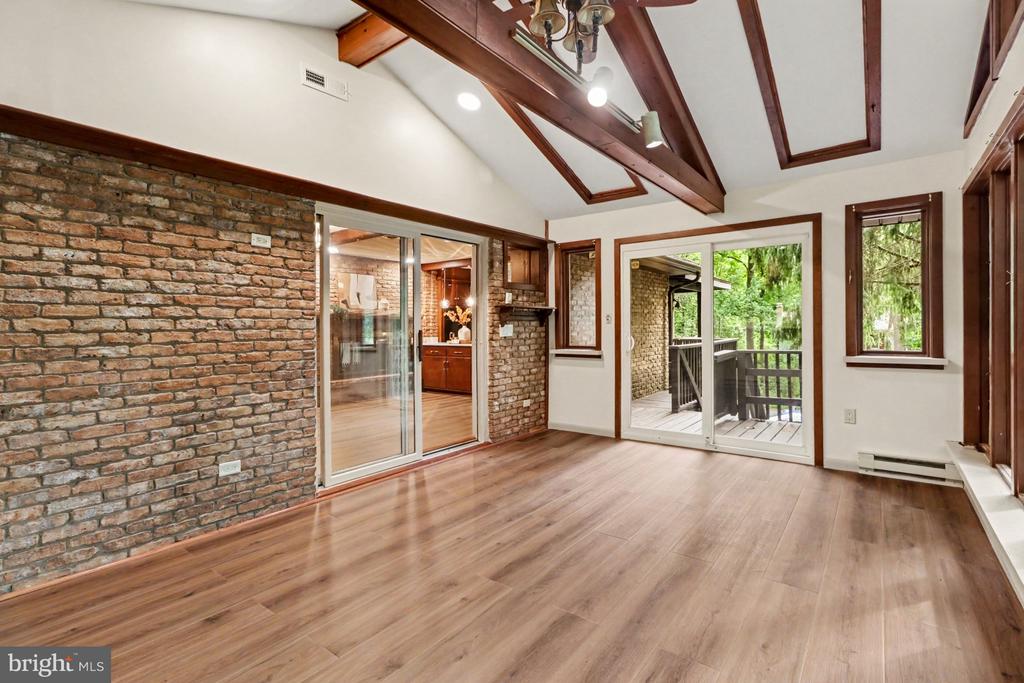 300 TIMBER LANE