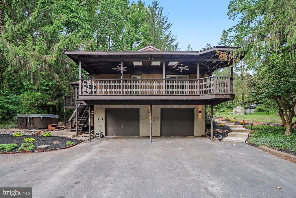 300 TIMBER LANE