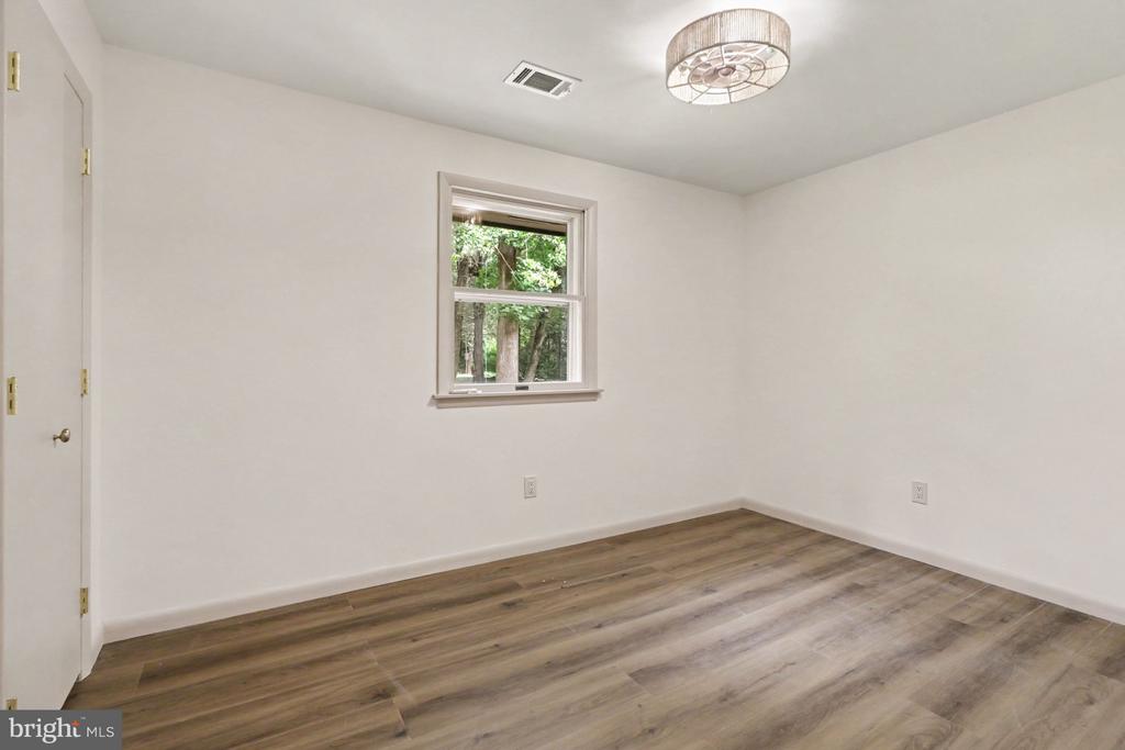 300 TIMBER LANE