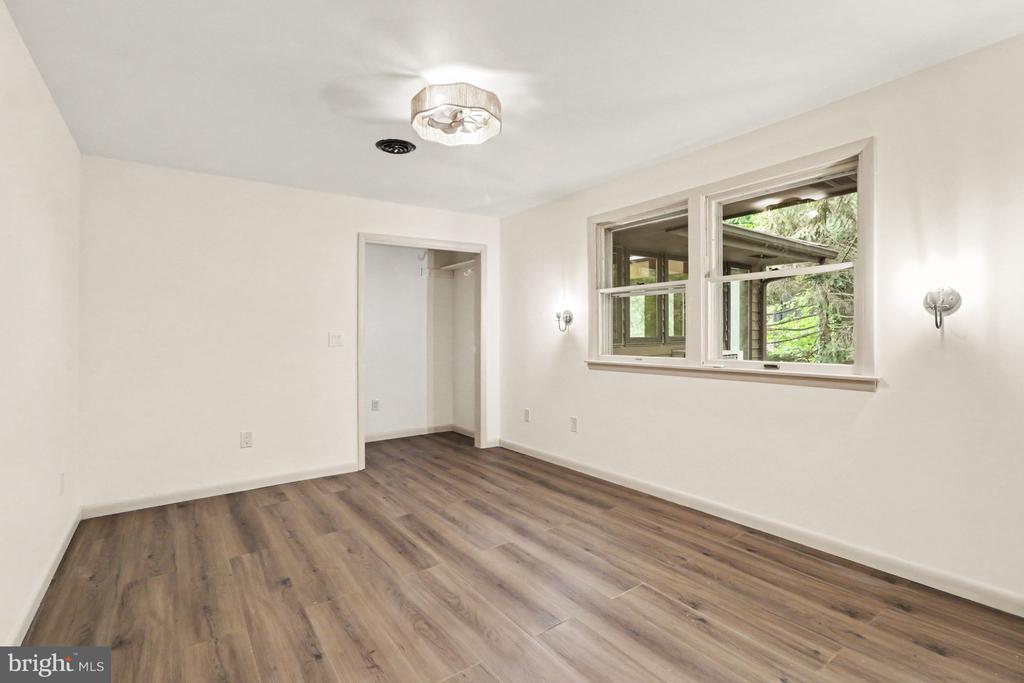300 TIMBER LANE